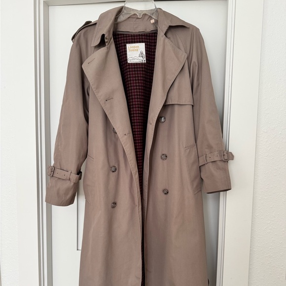 London Towne Women's Tan Trench Coat - Picture 1 of 12